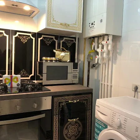 Gratia Luxury Apartament Nord アパート ナボダリ